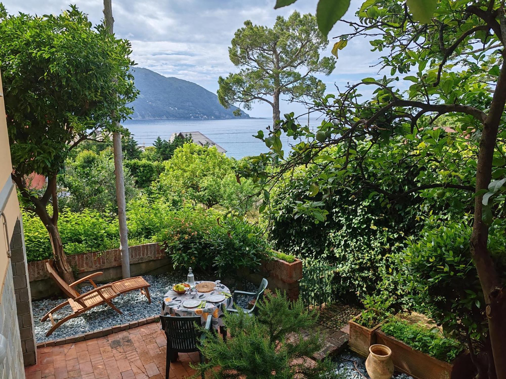 B&B La Taverna Di Mulinetti Рекко Екстер'єр фото